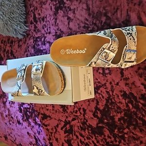 Weeboo snake skin like sandals 9